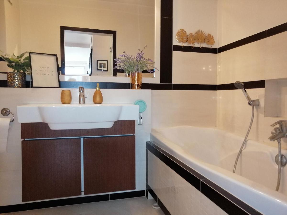 Orange Water Apartment غدانسك المظهر الخارجي الصورة